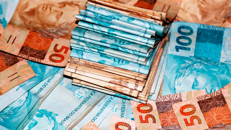 Com aposta de R$ 16,00, turfista fatura R$ 94.245,10!
Com aposta de R$ 16,00, turfista fatura R$ 94.245,10!