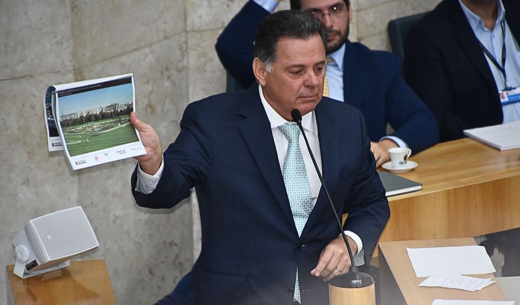 Conselheiro esclarece na Câmara todas as questões envolvendo o Jockey